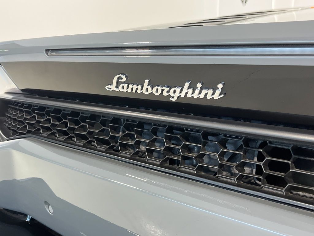 Lamborghini huracán lp 610-4 5.2 v10