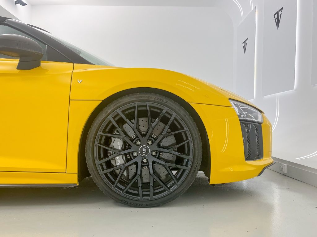 Audi r8 spyder 5.2 fsi v10 plus quattro s-tronic