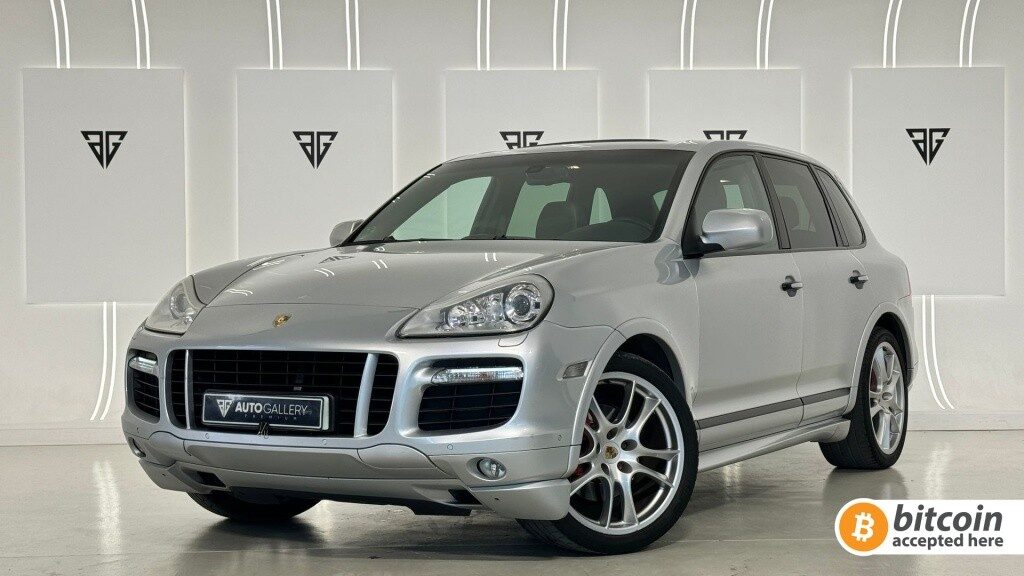 Porsche cayenne gts tiptronic