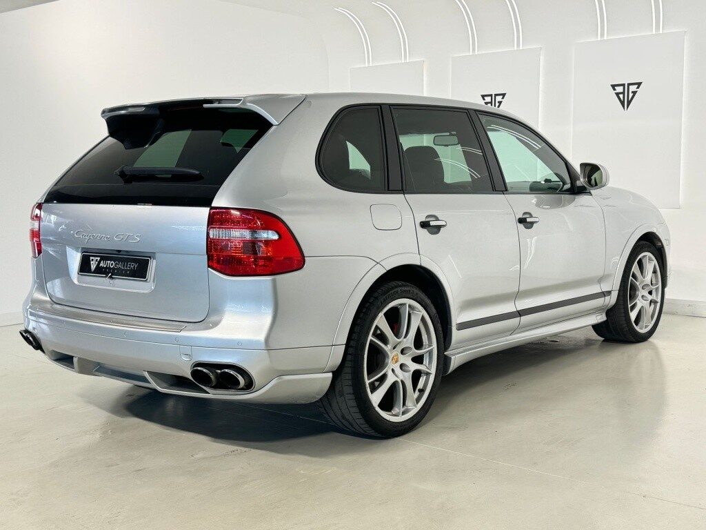 Porsche cayenne gts tiptronic