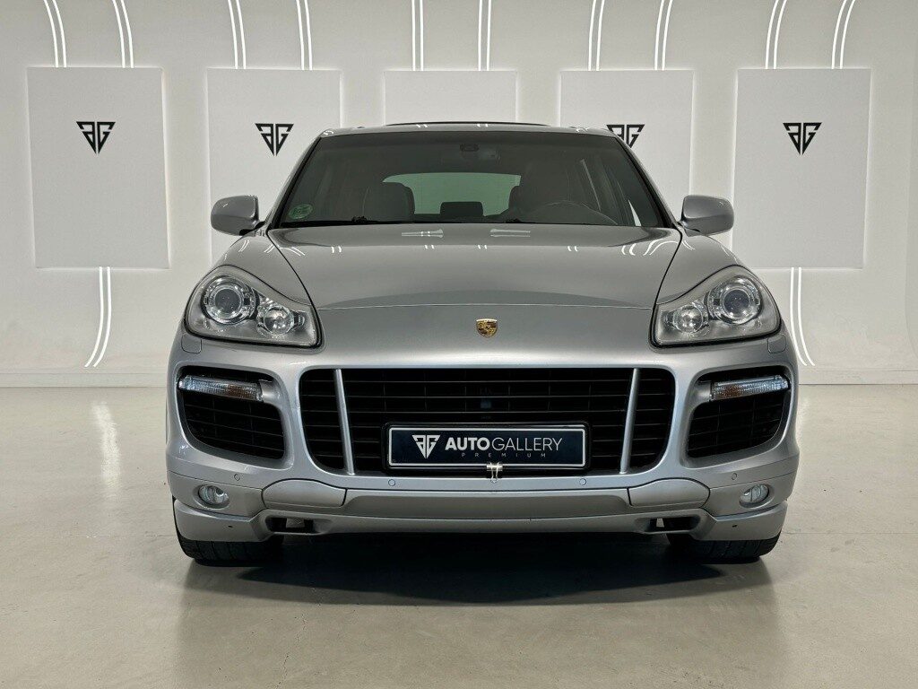 Porsche cayenne gts tiptronic