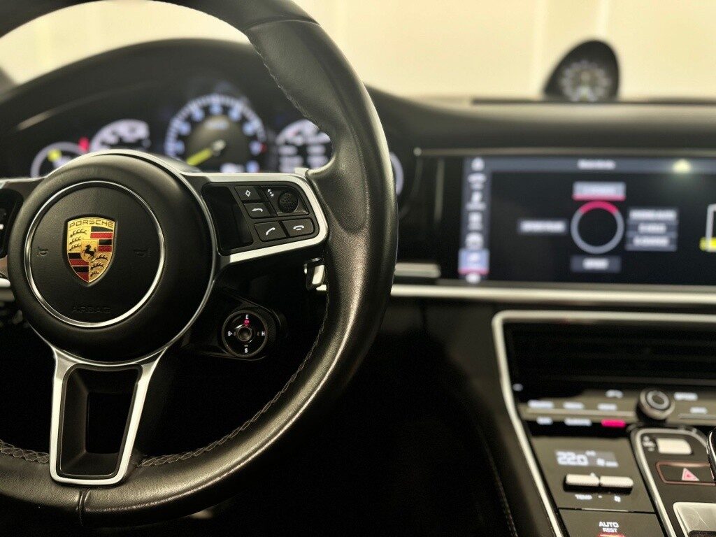 Porsche panamera 4 e-hybrid sport turismo