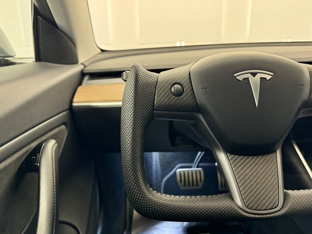 Tesla model 3 long-range dual motor performance awd