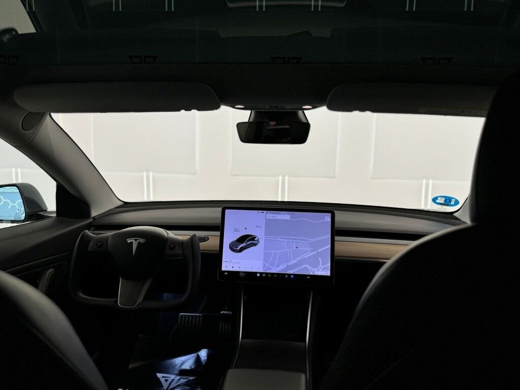 Tesla model 3 long-range dual motor performance awd