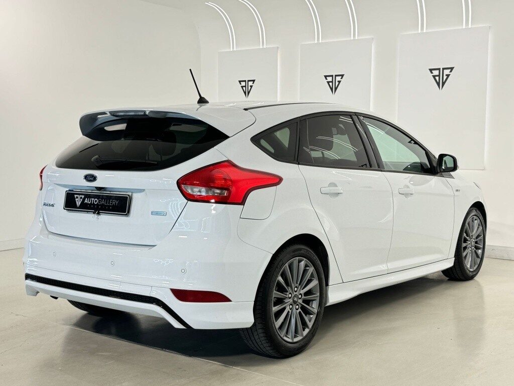 Ford focus 1.0 ecoboost auto-s&s st-line 125