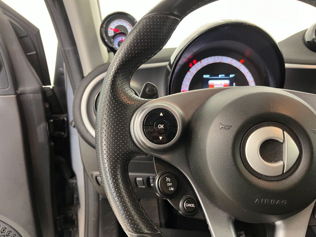 Smart fortwo coupé 66 passion aut.