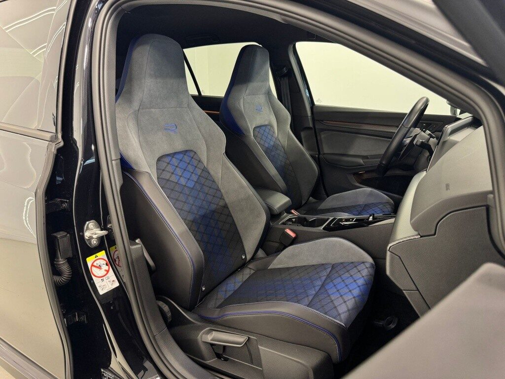 Volkswagen golf 2.0 tsi r dsg 235kw