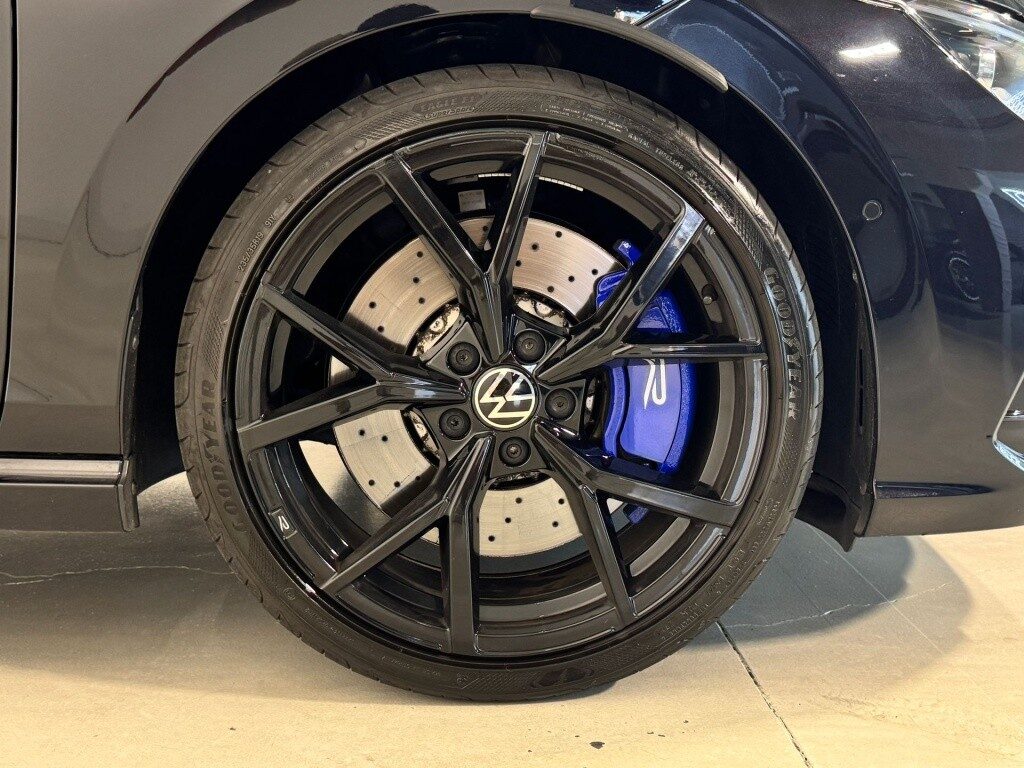 Volkswagen golf 2.0 tsi r dsg 235kw