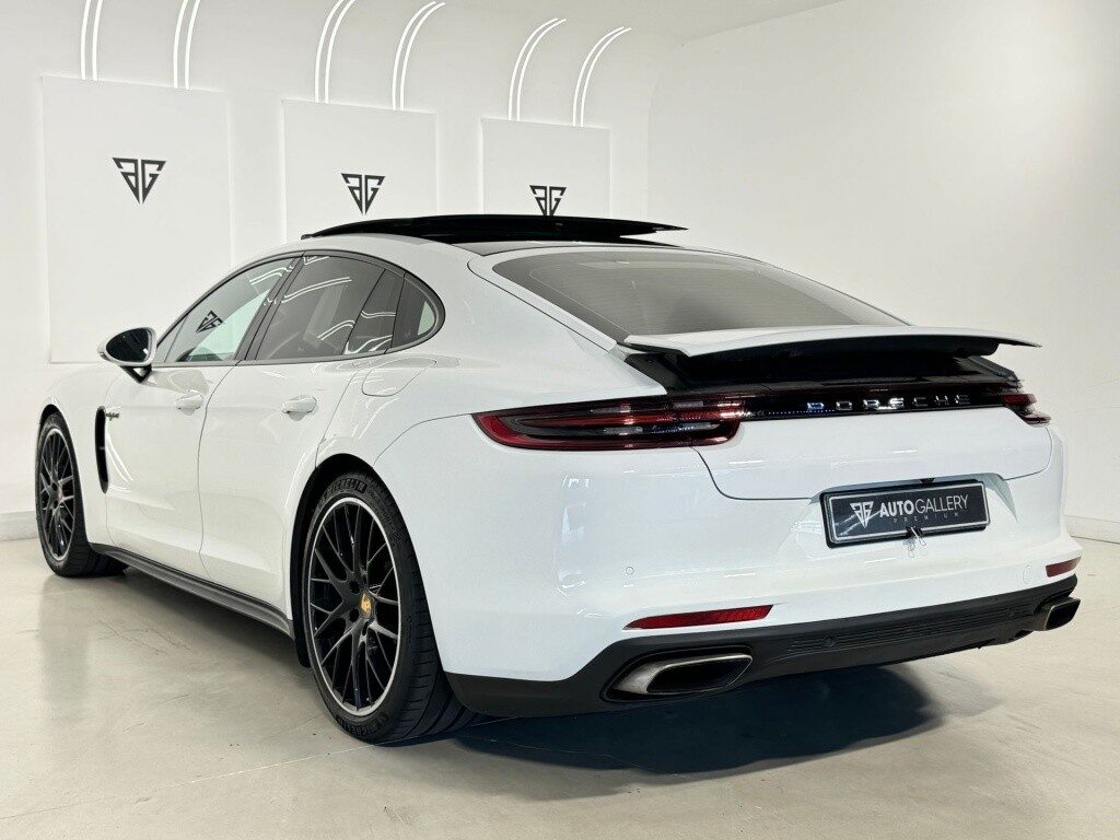 Porsche panamera 4 e-hybrid