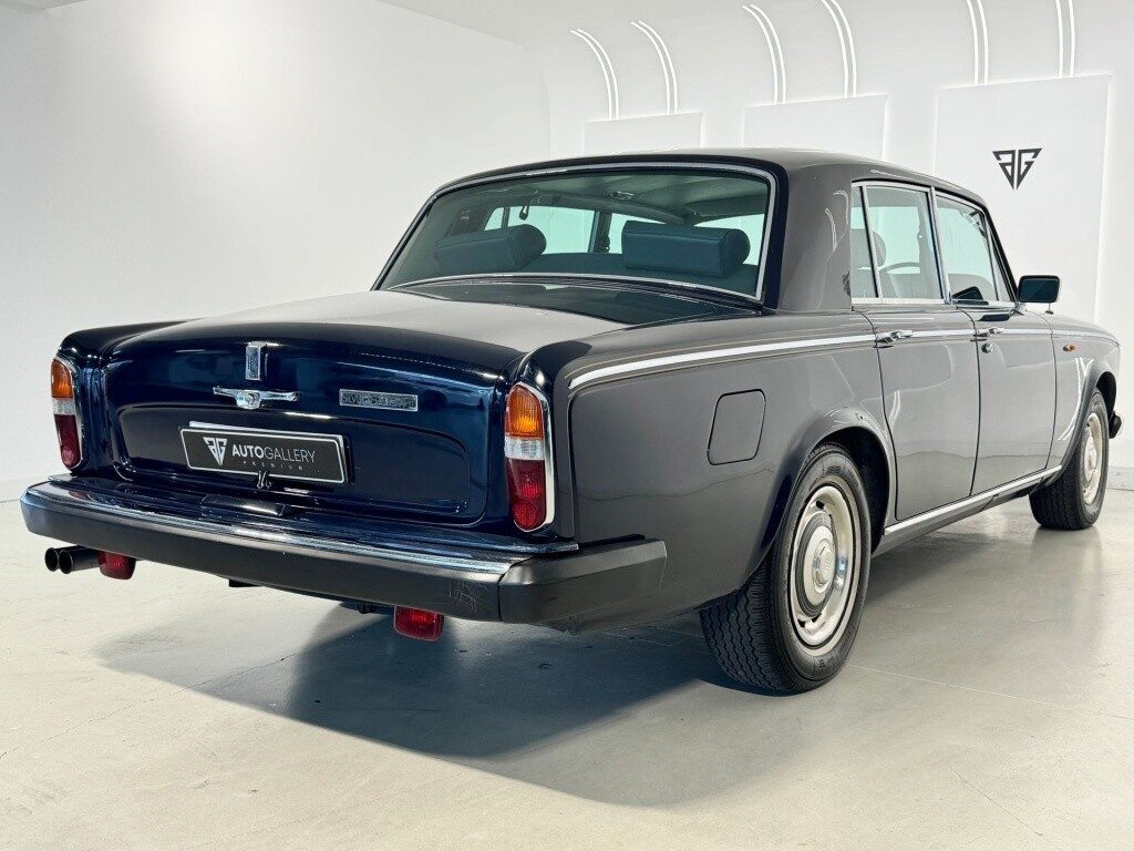 Rolls-royce silver shadow ii