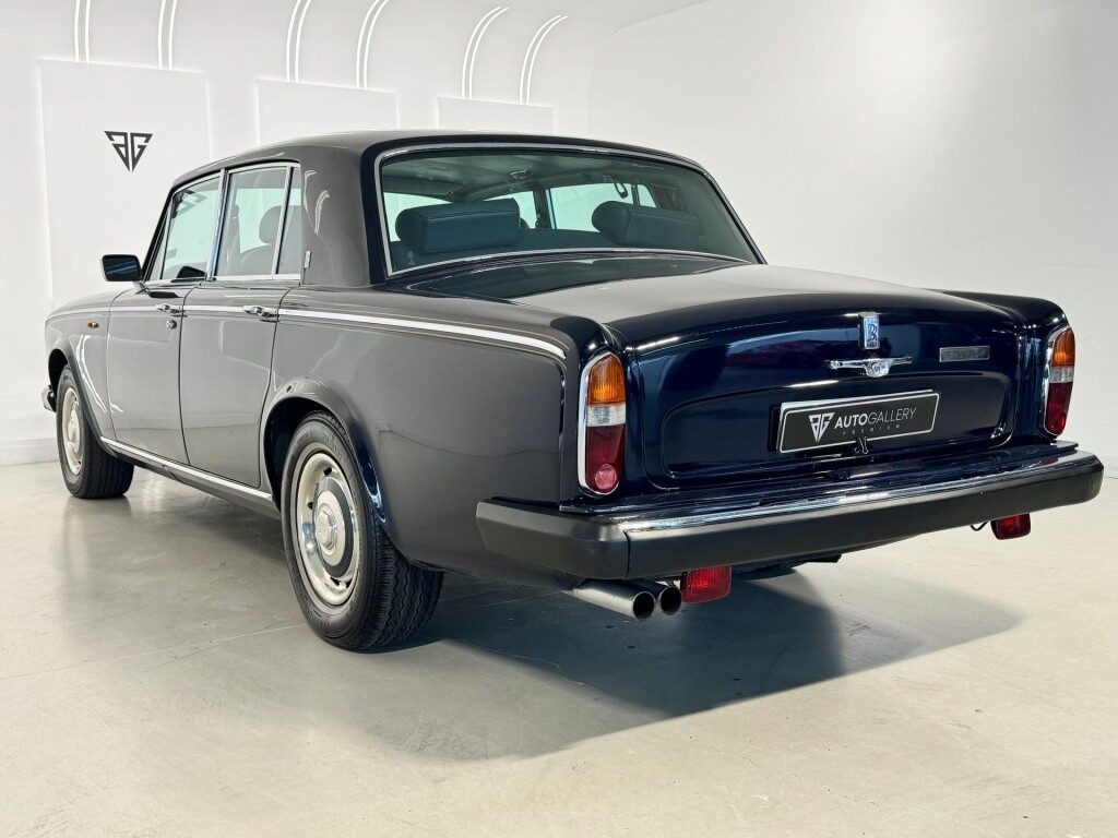 Rolls-royce silver shadow ii