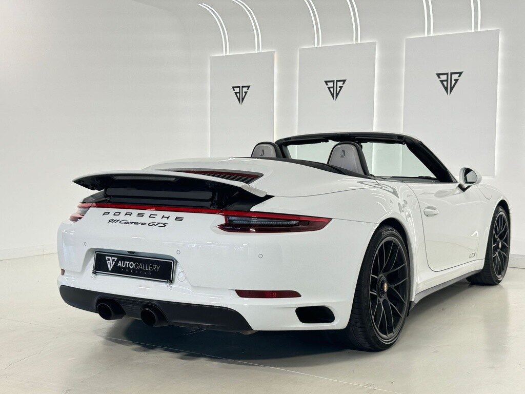 Porsche 911 carrera 4 gts cabriolet pdk