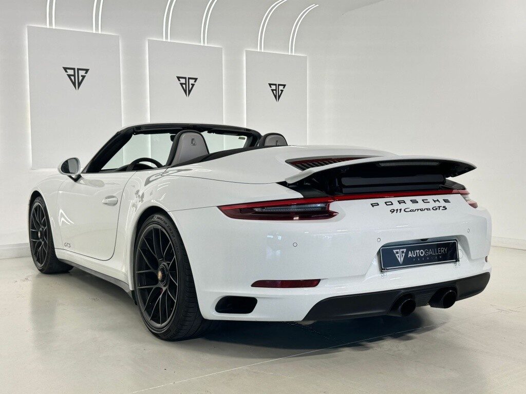 Porsche 911 carrera 4 gts cabriolet pdk