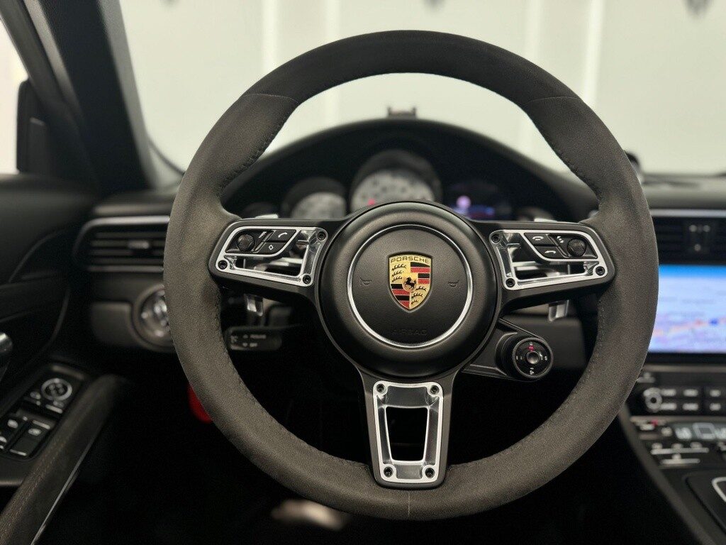 Porsche 911 carrera 4 gts cabriolet pdk