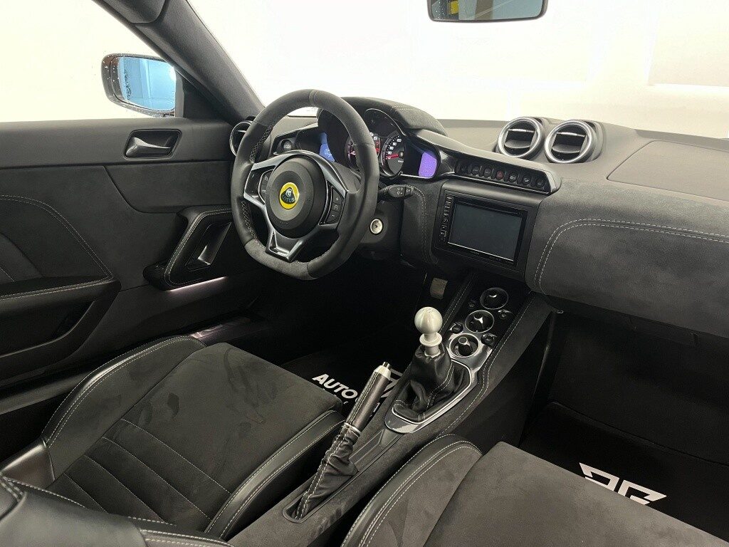 Lotus evora 400