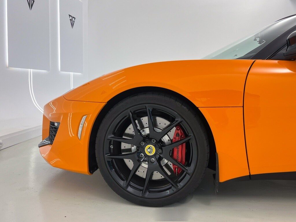 Lotus evora 400