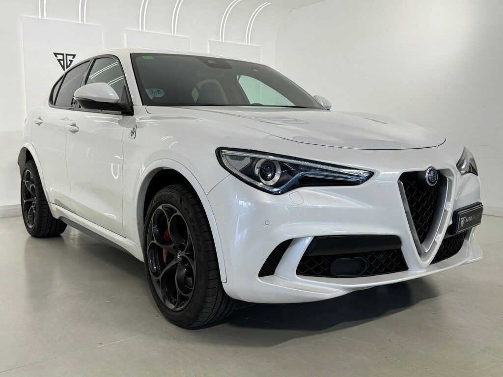 Alfa romeo stelvio 2.9 bi-turbo q4 quadrifoglio at8