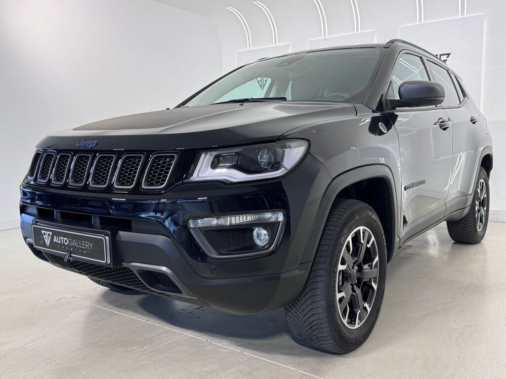 Jeep compass 1.3 phev trailhawk 4x4 aut. 240