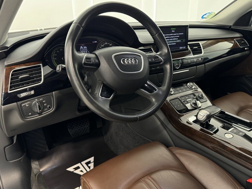 Audi a8 hybrid 2.0 tfsi tiptronic