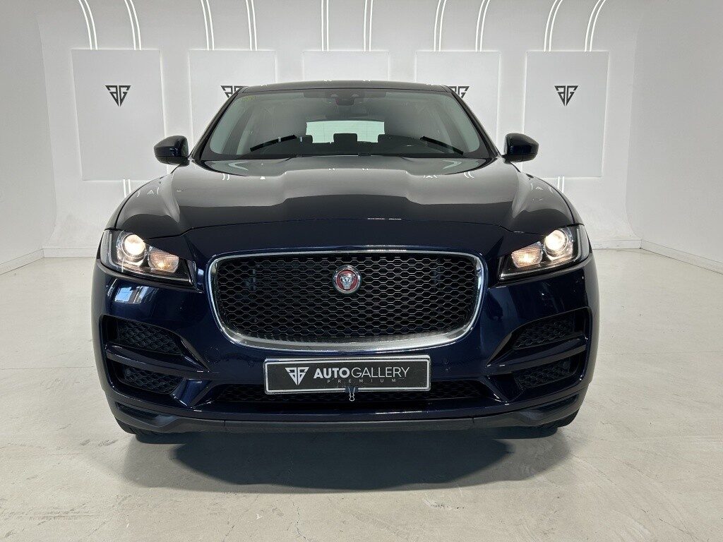 Jaguar f-pace 2.0i4d portfolio rwd 180