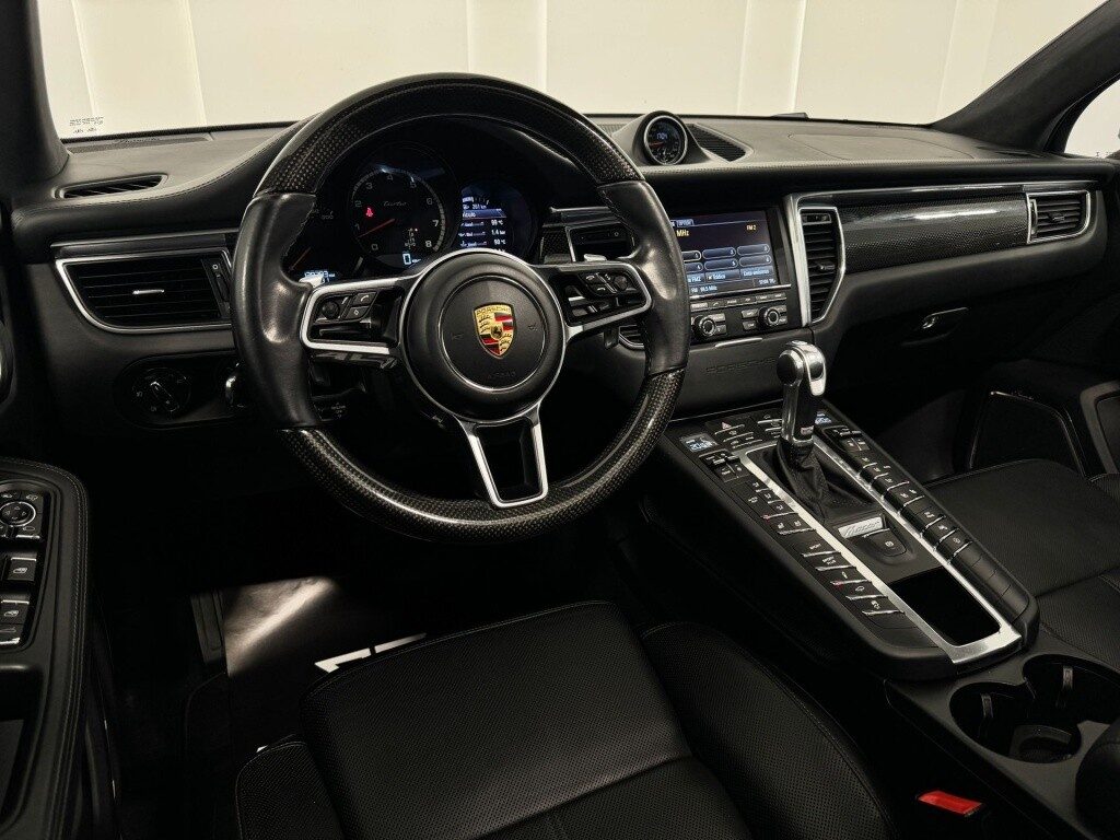 Porsche macan turbo aut.