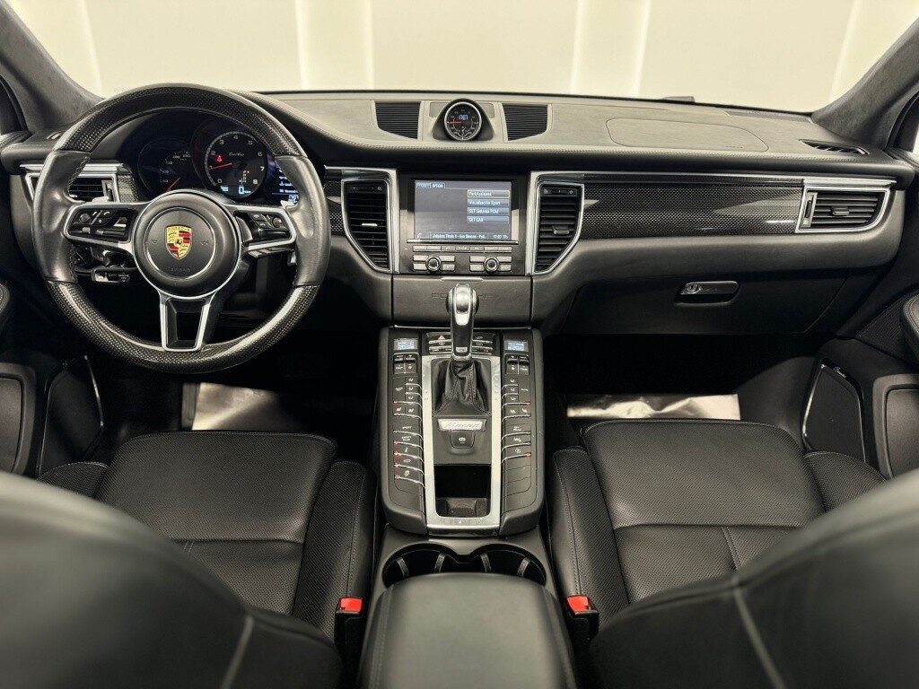 Porsche macan turbo aut.