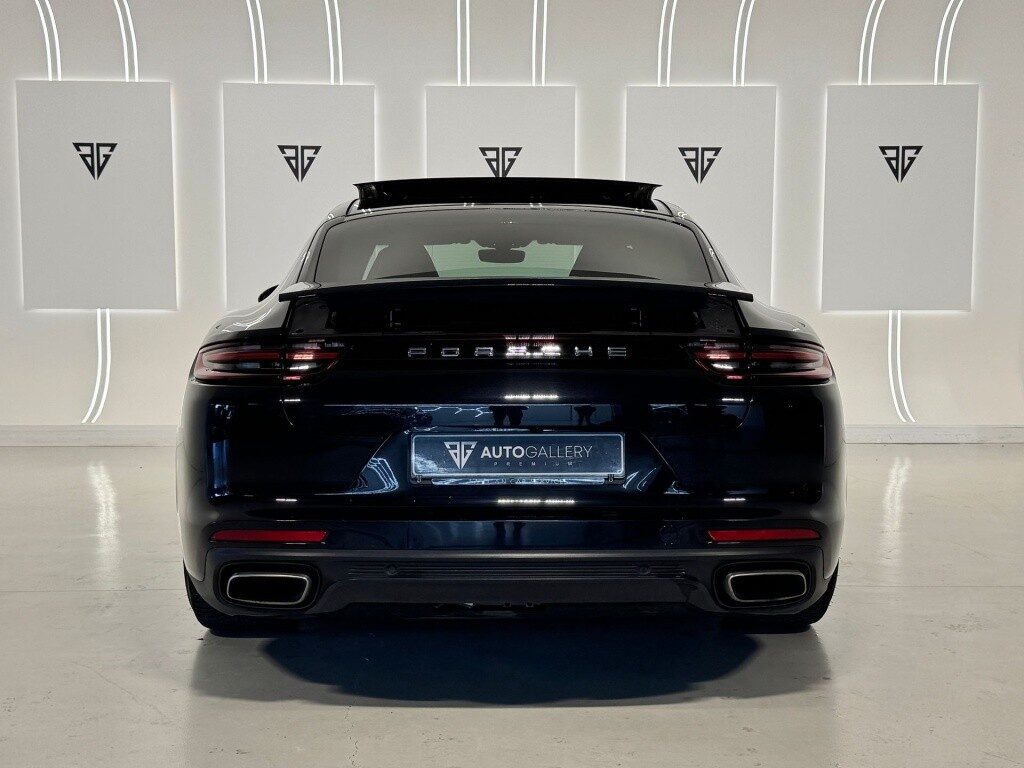 Porsche panamera 4 e-hybrid