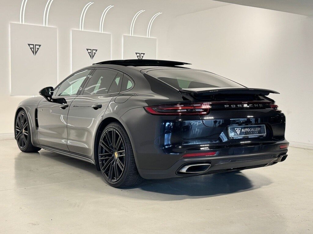 Porsche panamera 4 e-hybrid