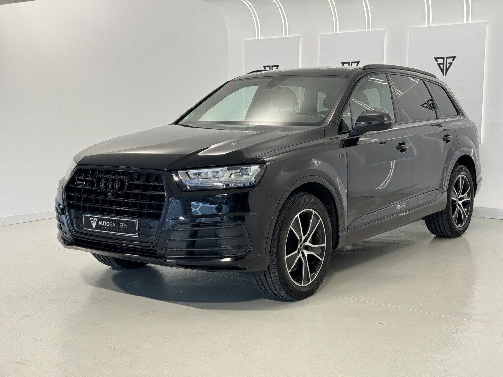 Audi q7 3.0tdi black line edition quattro tip. 7pl. 160kw(9.75)