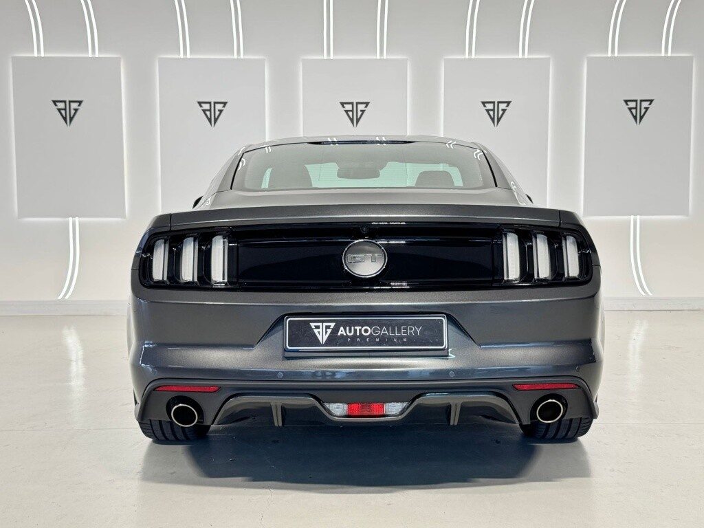 Ford mustang fastback 5.0 ti-vct gt aut.