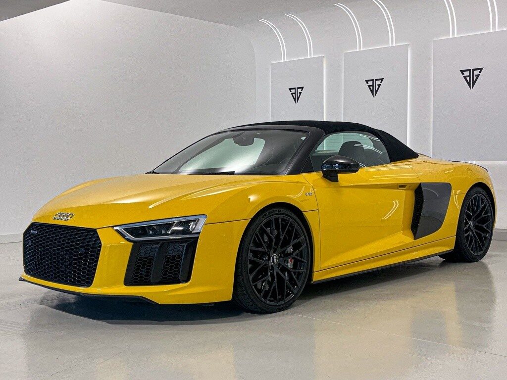 Audi r8 spyder 5.2 fsi v10 plus quattro s-tronic