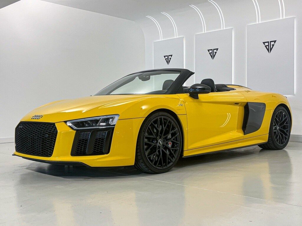 Audi r8 spyder 5.2 fsi v10 plus quattro s-tronic