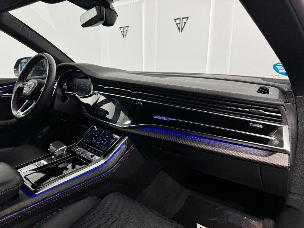 Audi q8 rs tfsi quattro tiptronic