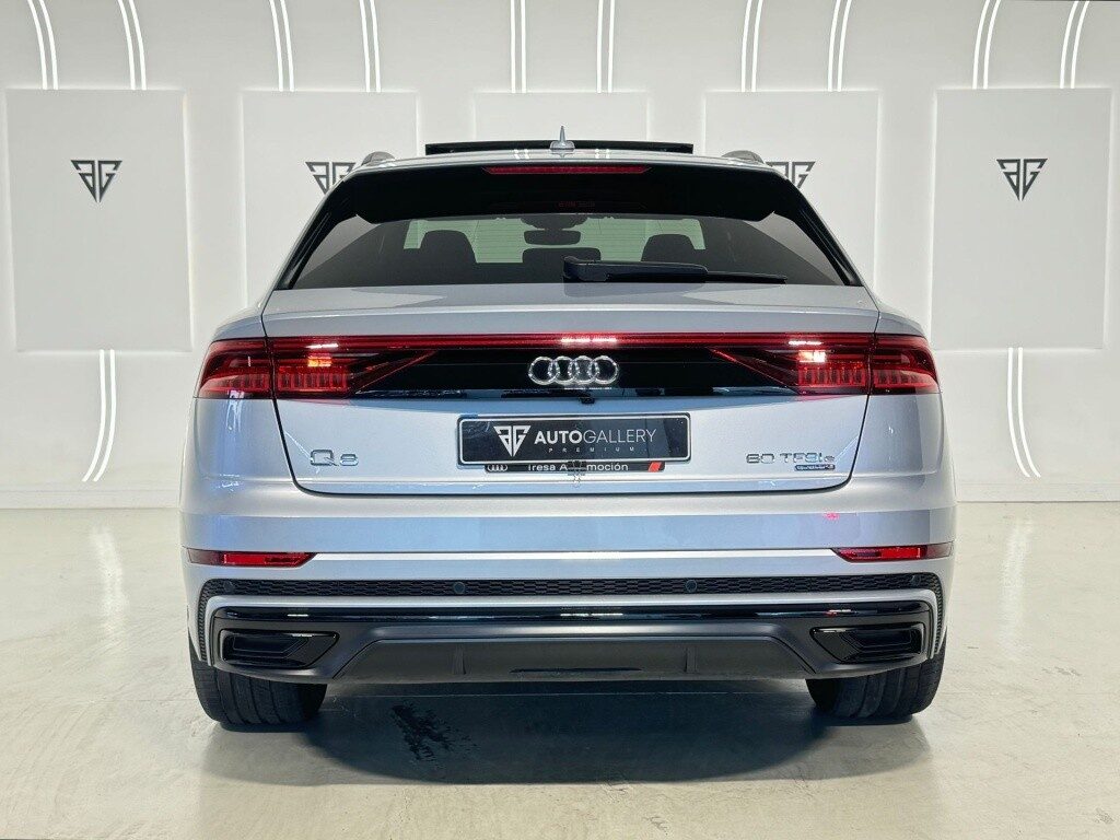 Audi q8 60 tfsie s line plus quattro