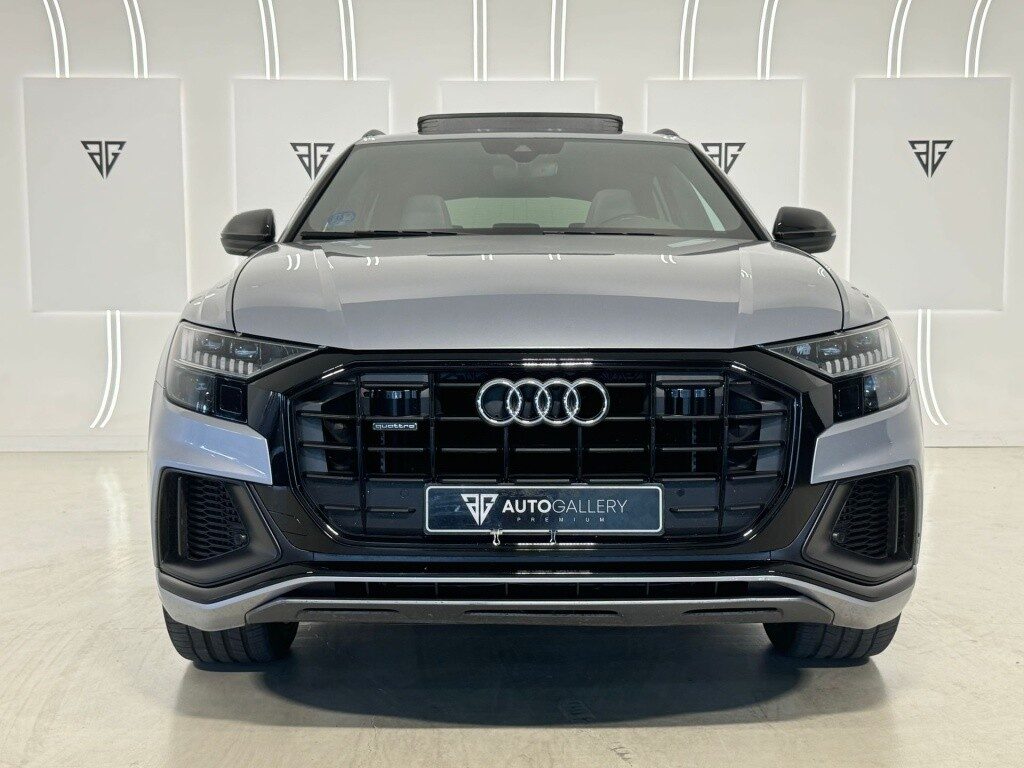 Audi q8 60 tfsie s line plus quattro