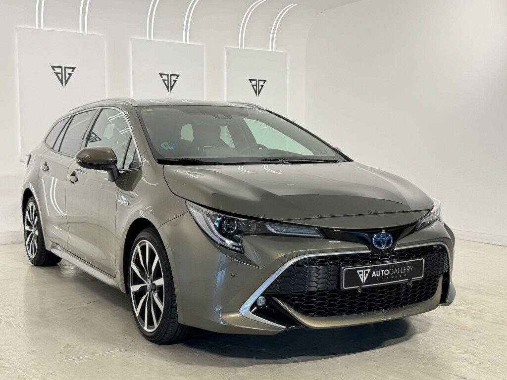 Toyota corolla touring sports 180h advance