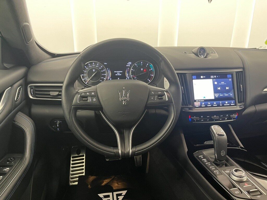 Maserati levante 330 gt aut.