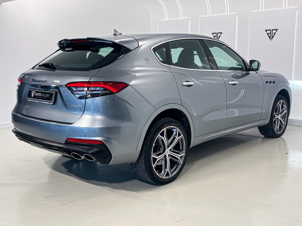 Maserati levante 330 gt aut.