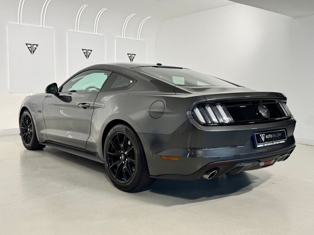 Ford mustang fastback 5.0 ti-vct gt aut.