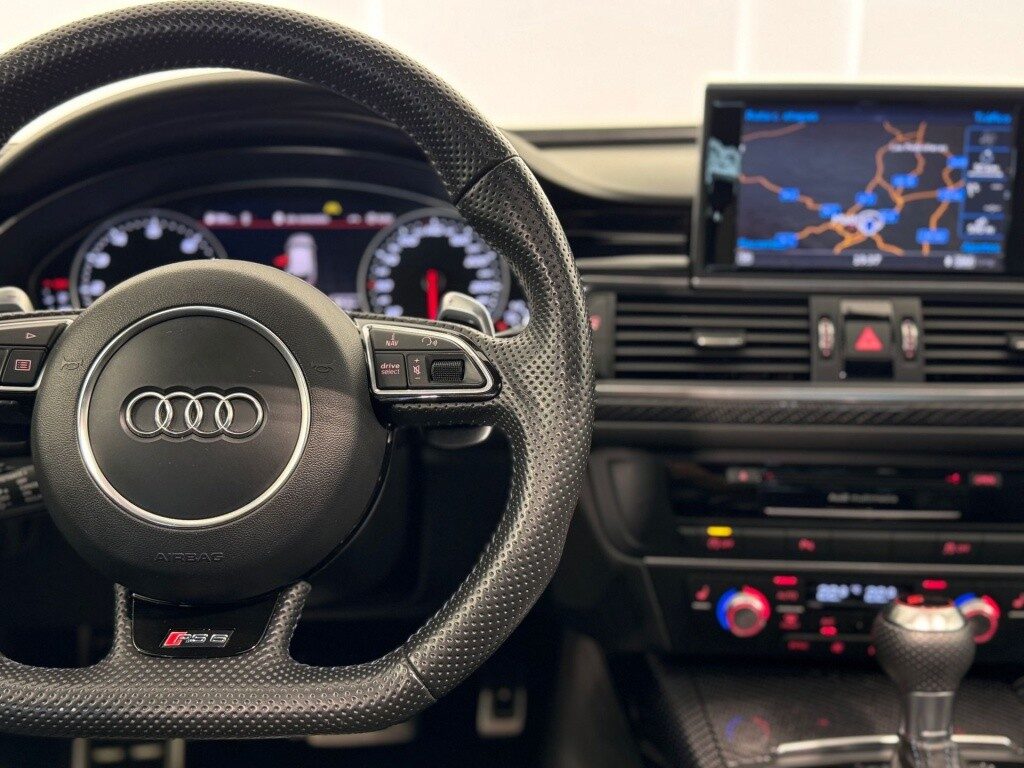 Audi a6 rs 6 avant 4.0 tfsi performance q. tip.