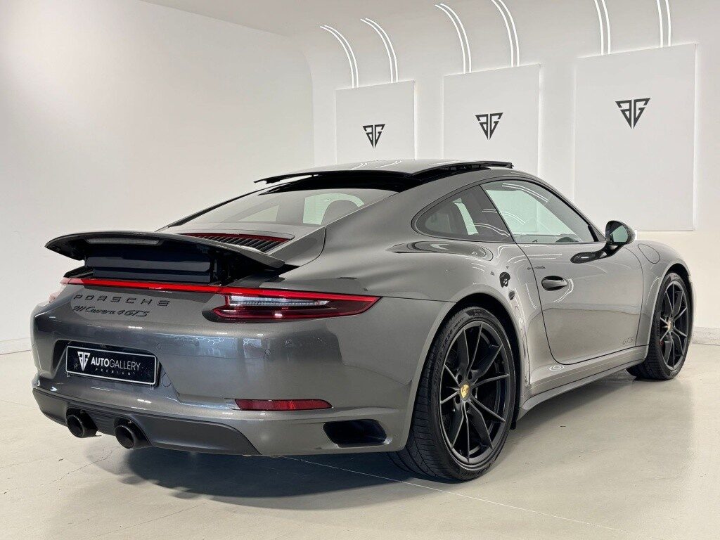 Porsche 911 carrera 4 gts coupé pdk