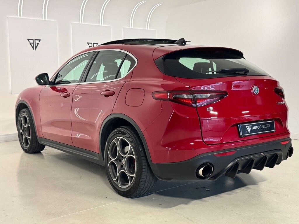 Alfa romeo stelvio 2.0 executive q4 aut. 200