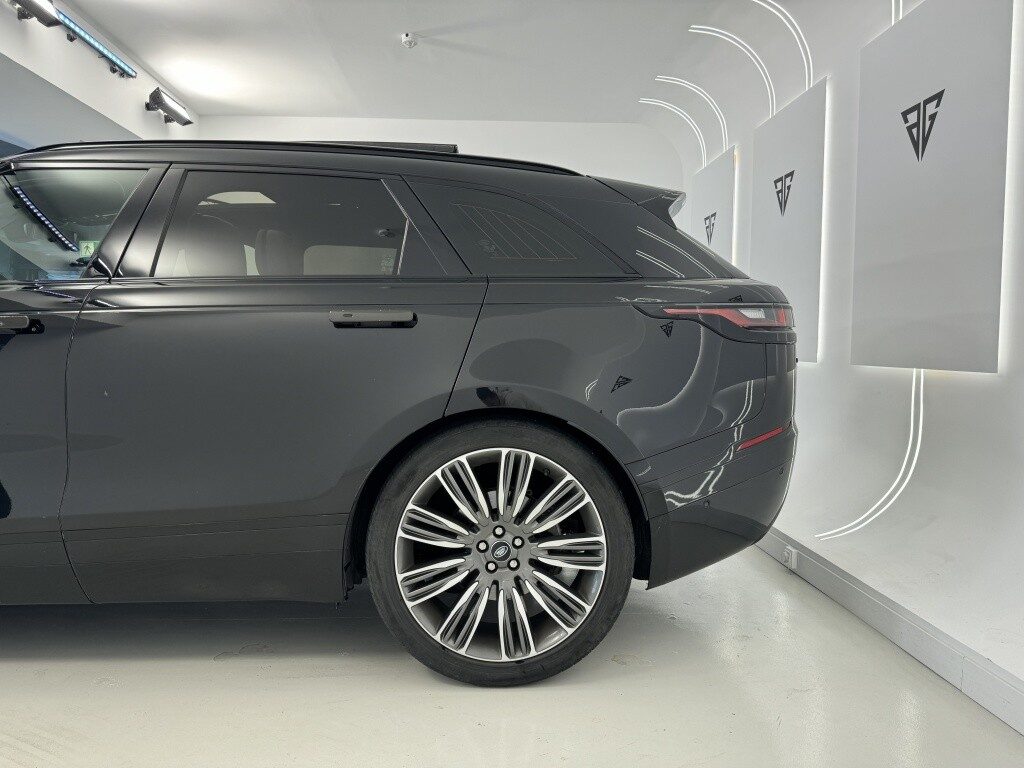 Land-rover range rover velar 3.0d r-dynamic hse 4wd aut. 300