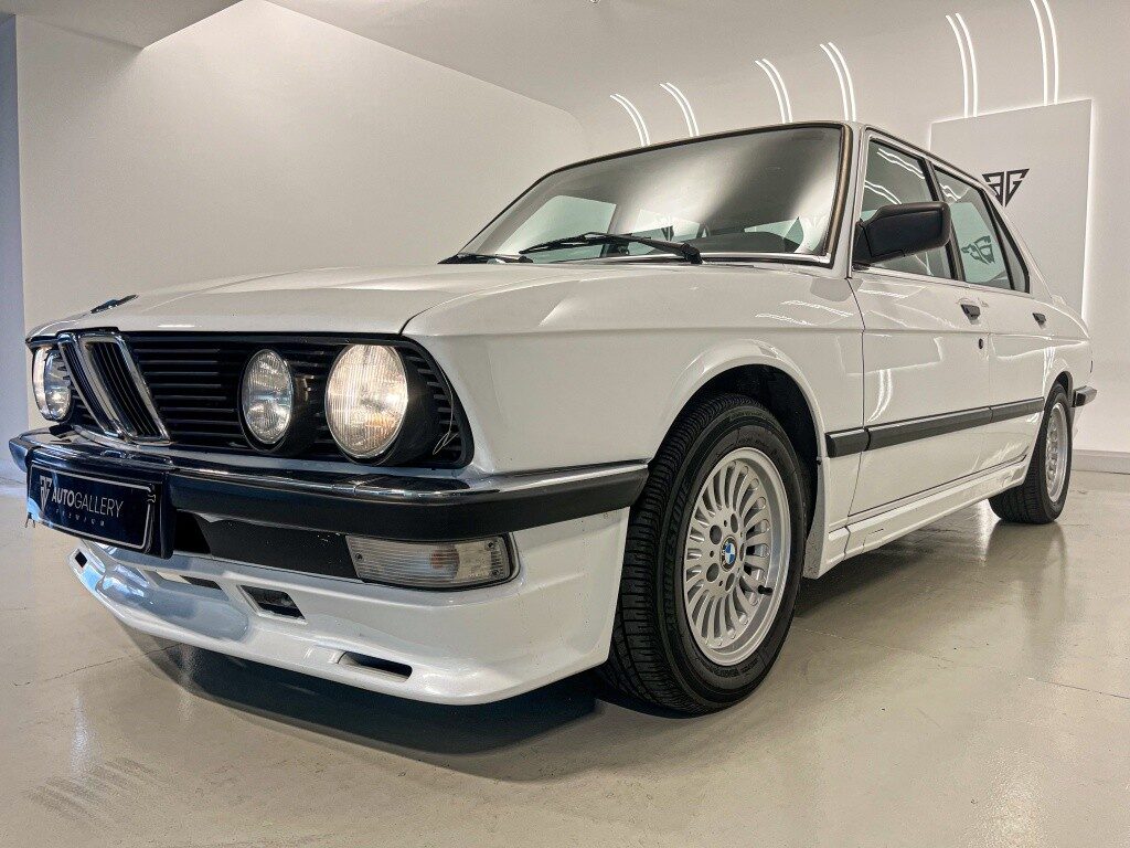 Bmw serie 5 525i