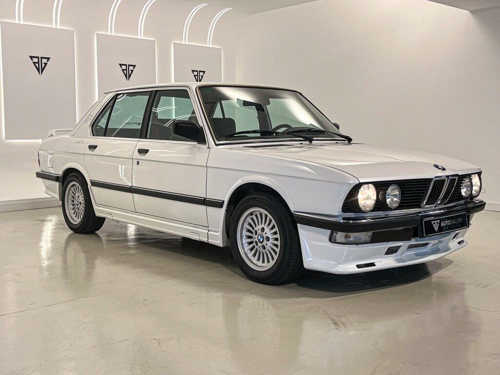 Bmw serie 5 525i