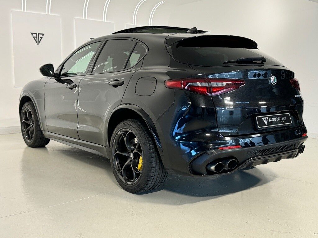 Alfa romeo stelvio 2.9 bi-turbo q4 quadrifoglio at8