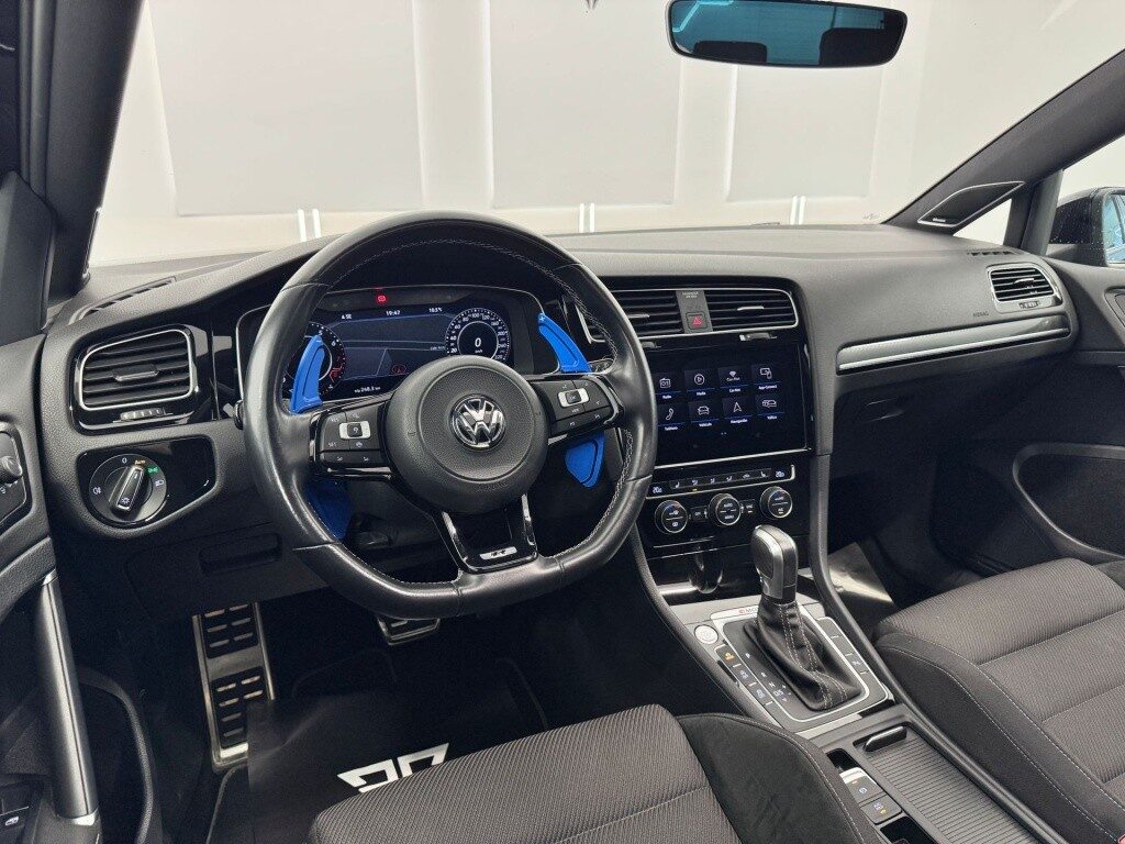 Volkswagen golf 2.0 tsi r dsg7 221kw