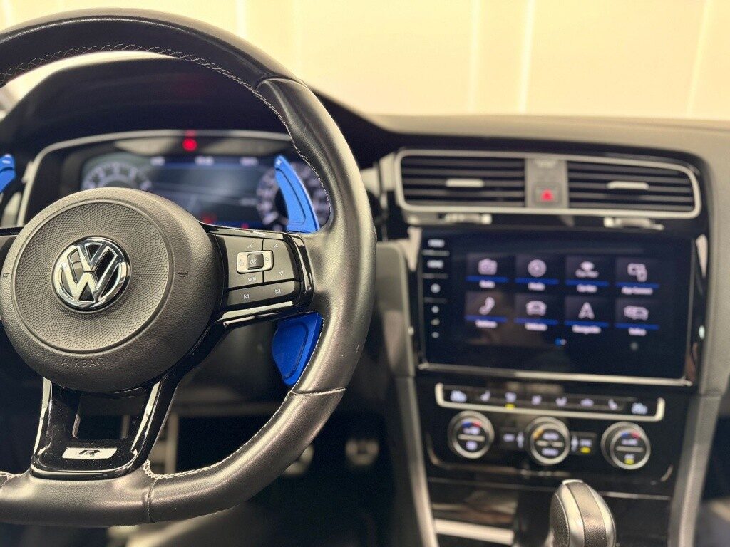 Volkswagen golf 2.0 tsi r dsg7 221kw