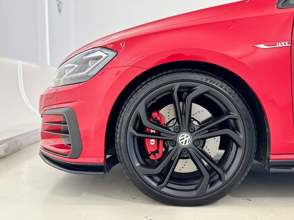 Volkswagen golf 2.0 tsi gti tcr dsg7 213kw