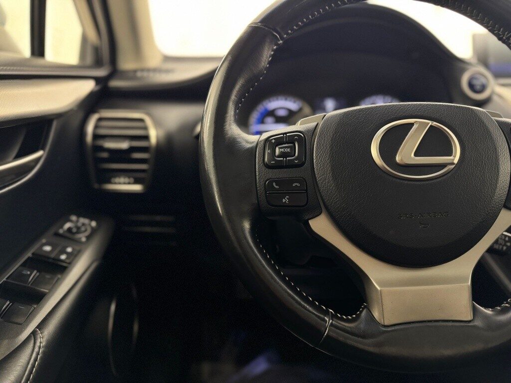 Lexus nx 300h sport edition 2wd